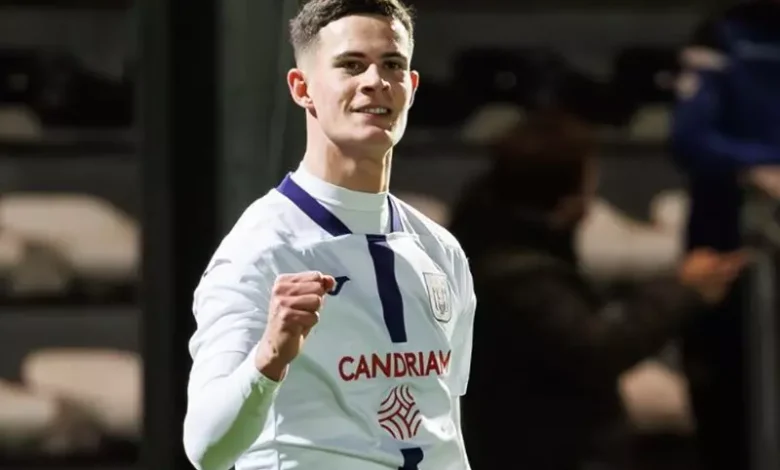 روبي يور عن اهتمام الأهلي بضمه: أفضل البقاء في أوروبا