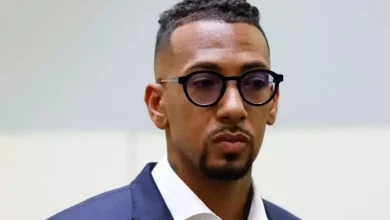 زيارة مثيرة.. بواتينج يتدرب في برشلونة ويلتقي فليك