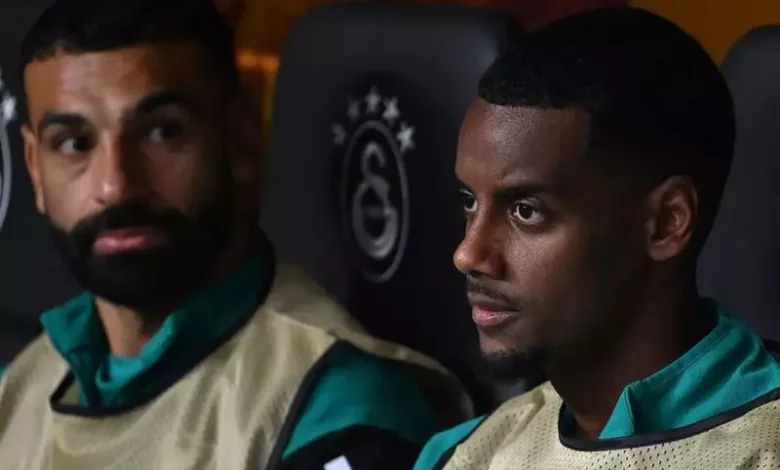 صلاح يستعد لمباراة ليفربول ومانشستر سيتي