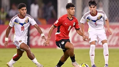 طرد محمد حمد في مباراة مصر وفنزويلا بمونديال الناشئين