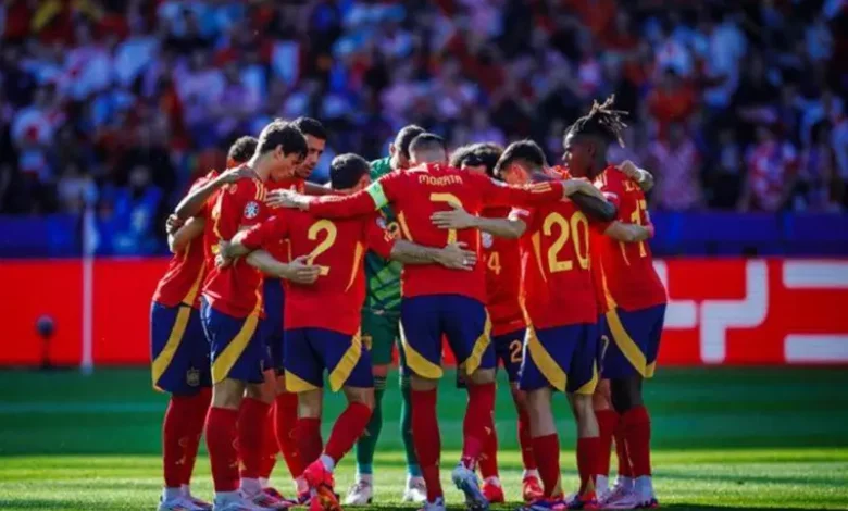 على رأسهم هويسن.. منتخب إسبانيا يستبعد ثلاثي من قائمته