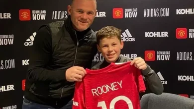 نجل روني يستعد لأول ظهور رسمي على أولد ترافورد