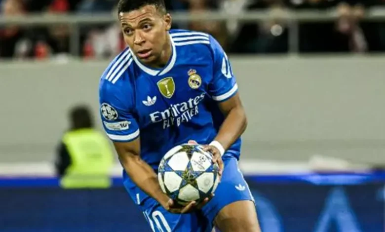 هاتريك تاريخي في دوري أبطال أوروبا.. مبابي يتألق