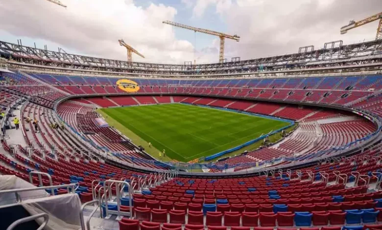 هل يصبح ملعب برشلونة باسم ميسي؟